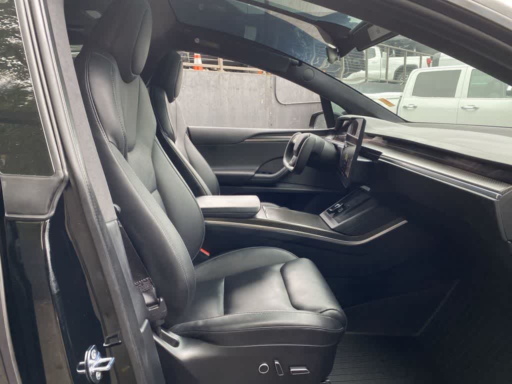 Thumbnail: 2022 Tesla Model X - 16