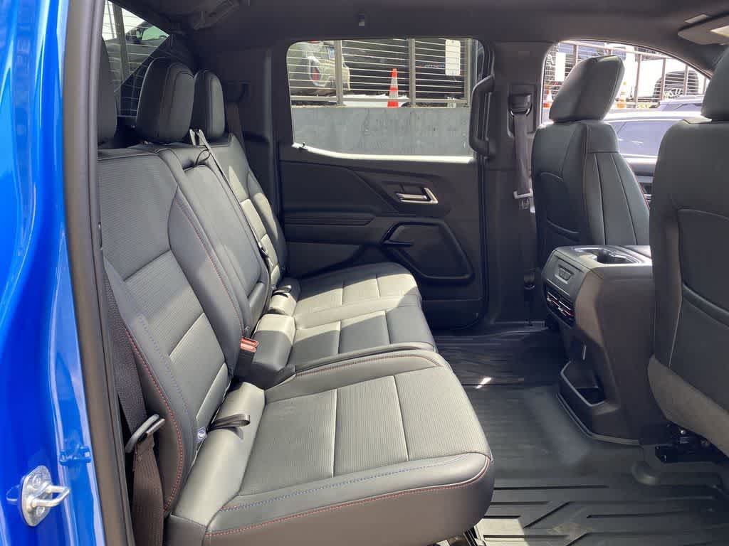 Thumbnail: 2025 Chevrolet Silverado EV - 17