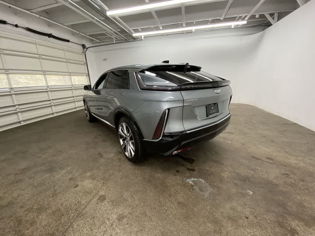 Thumbnail: 2024 Cadillac Lyriq - 4