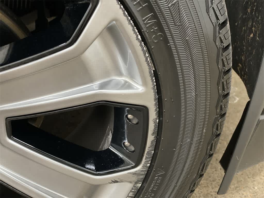 Thumbnail: 2018 Cadillac Escalade - 31