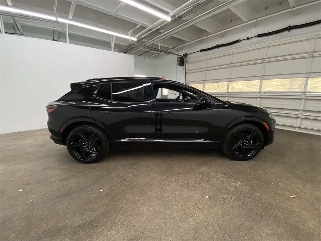 Thumbnail: 2024 Chevrolet Equinox - 7