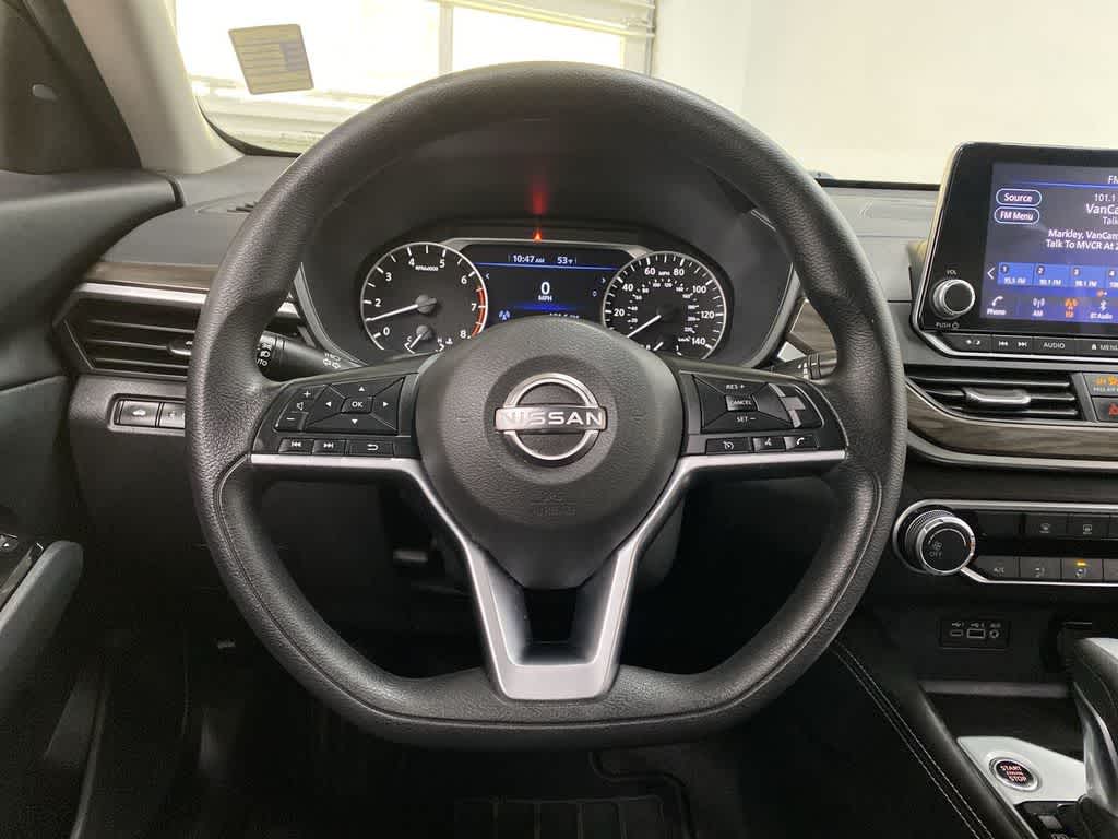 Thumbnail: 2023 Nissan Altima - 21
