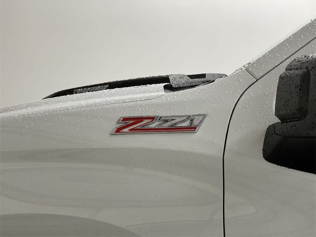 Thumbnail: 2025 Chevrolet Silverado 1500 - 10