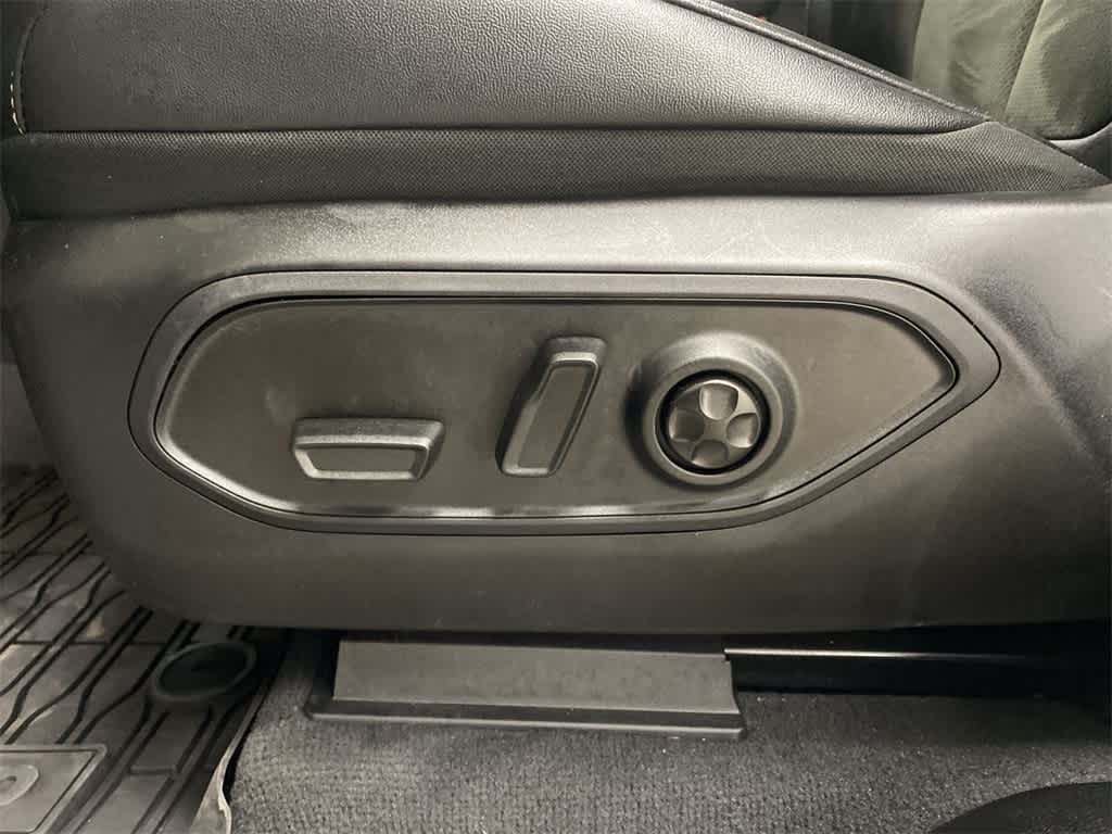 Thumbnail: 2024 Jeep Grand Cherokee - 14