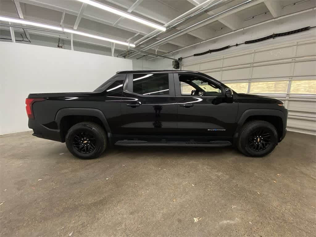 Thumbnail: 2024 Chevrolet Silverado EV - 7