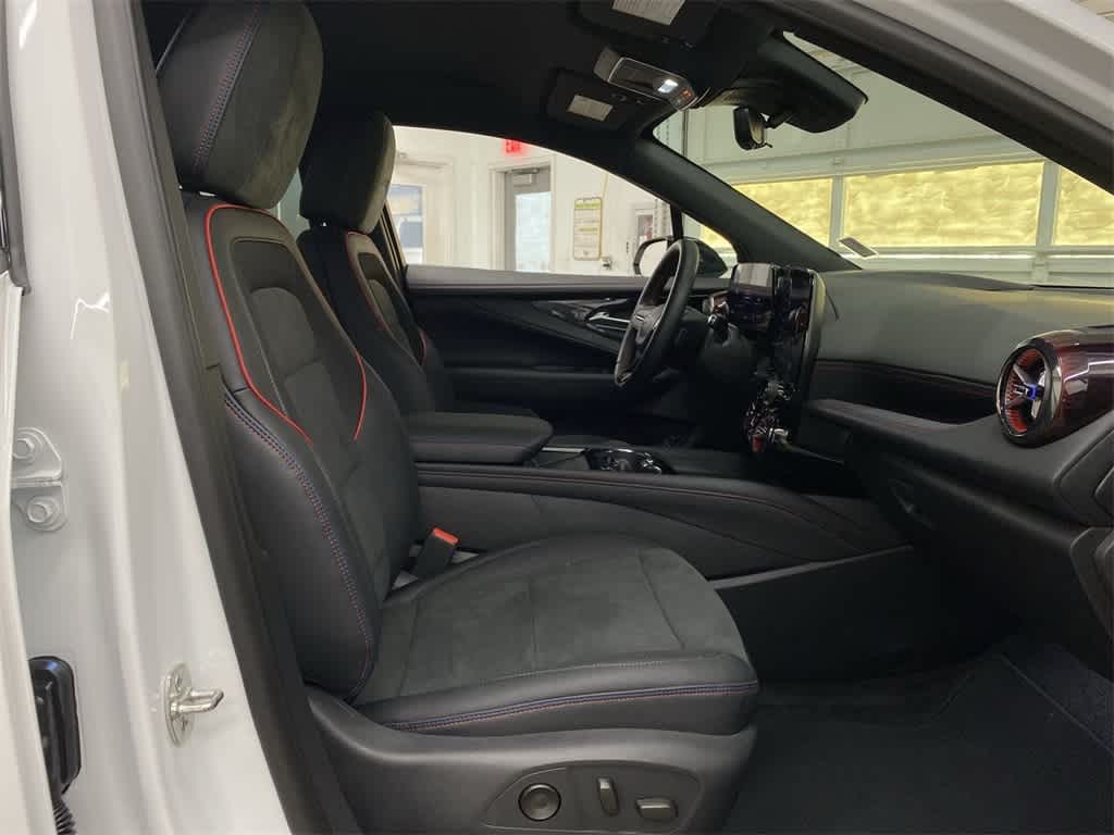 Thumbnail: 2024 Chevrolet Blazer EV - 20