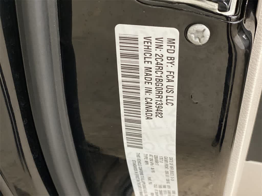 Thumbnail: 2024 Chrysler Pacifica - 31