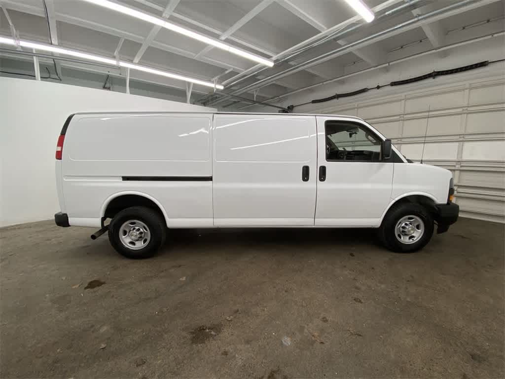 2023 Chevrolet Express 2500 7
