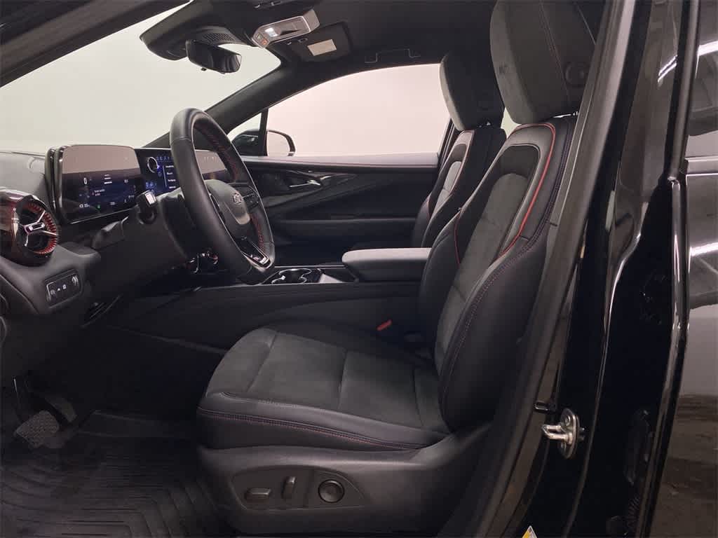 Thumbnail: 2024 Chevrolet Blazer EV - 15