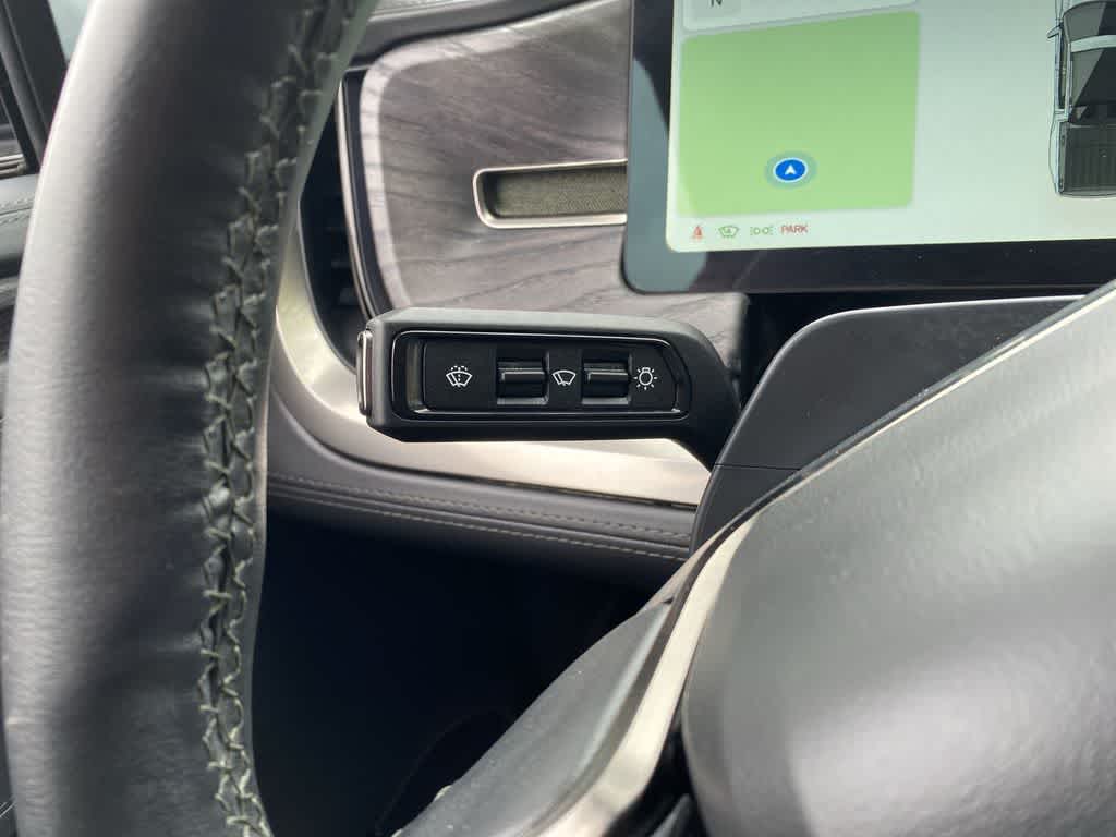 Thumbnail: 2023 Rivian R1T - 22