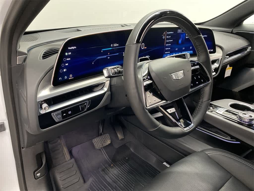 Thumbnail: 2025 Cadillac Lyriq - 2