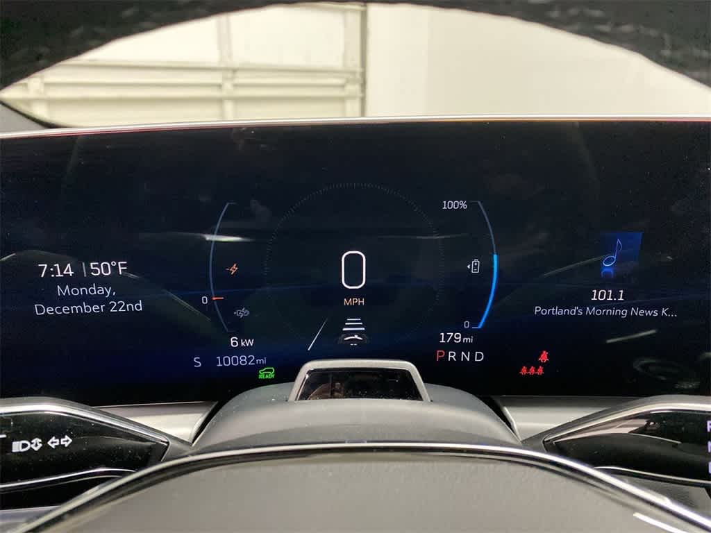 Thumbnail: 2025 Cadillac Lyriq - 27