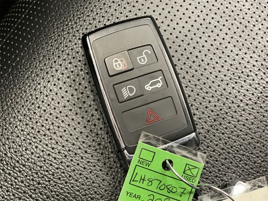 Thumbnail: 2020 Land Rover Discovery Sport - 31