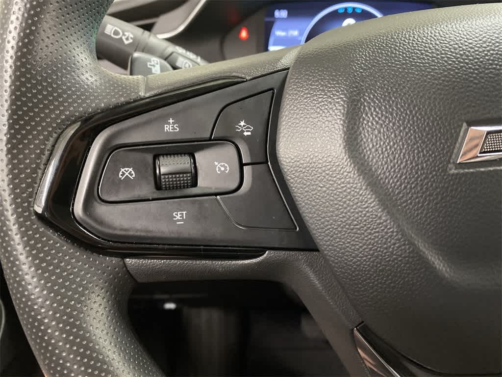 Thumbnail: 2023 Chevrolet Bolt EUV - 21