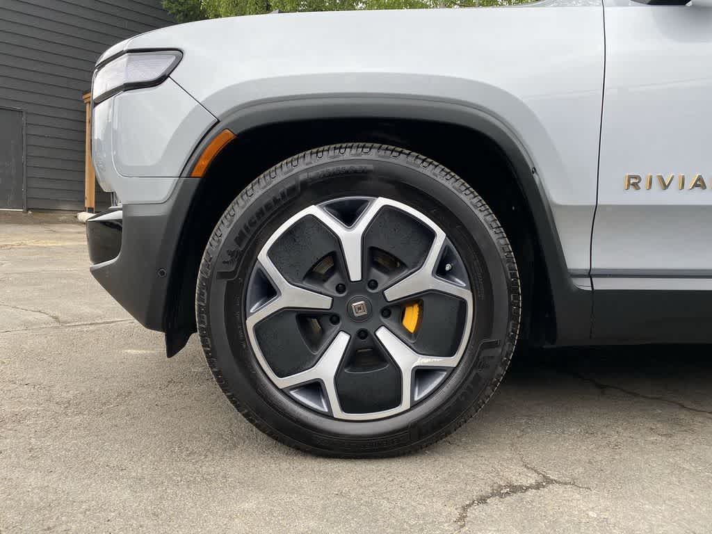 Thumbnail: 2023 Rivian R1T - 11