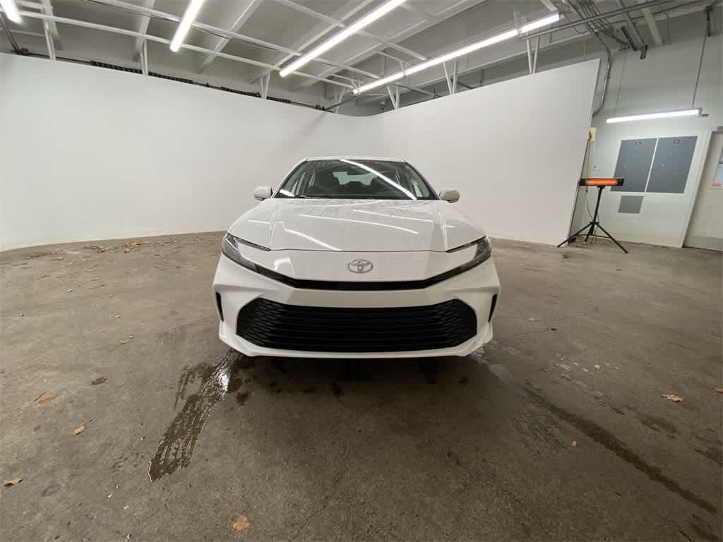 Thumbnail: 2025 Toyota Camry - 9