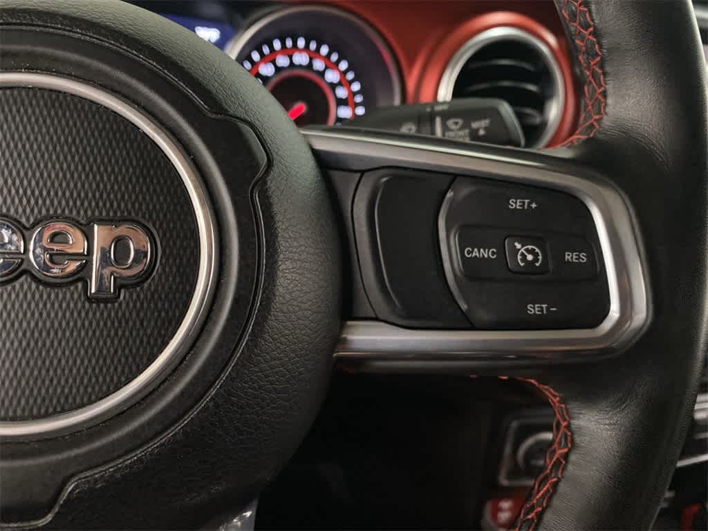 Thumbnail: 2022 Jeep Gladiator - 22