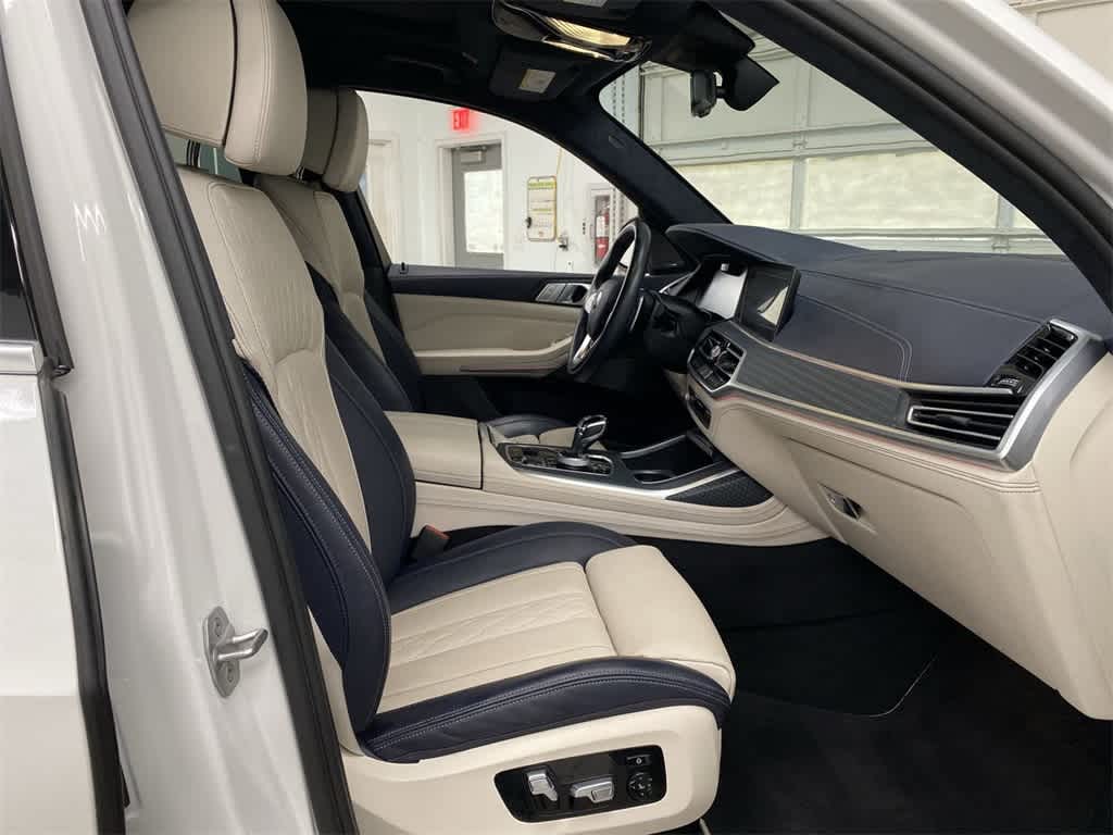 Thumbnail: 2020 BMW X7 - 20