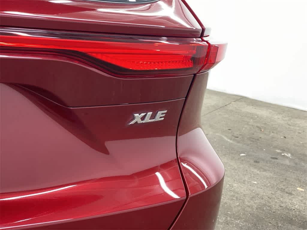 Thumbnail: 2023 Toyota Venza - 11
