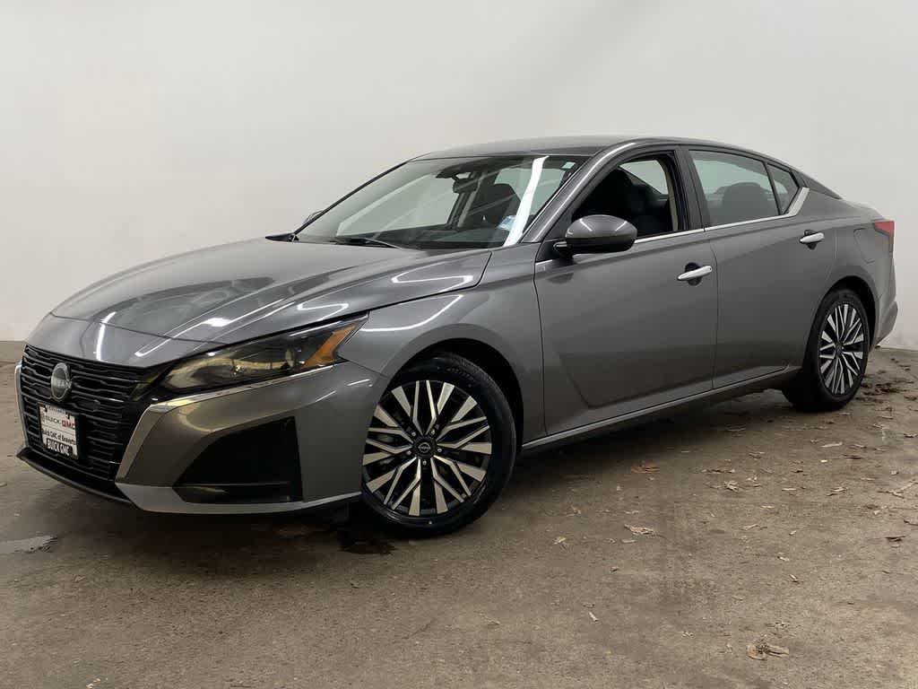 Thumbnail: 2023 Nissan Altima - 1