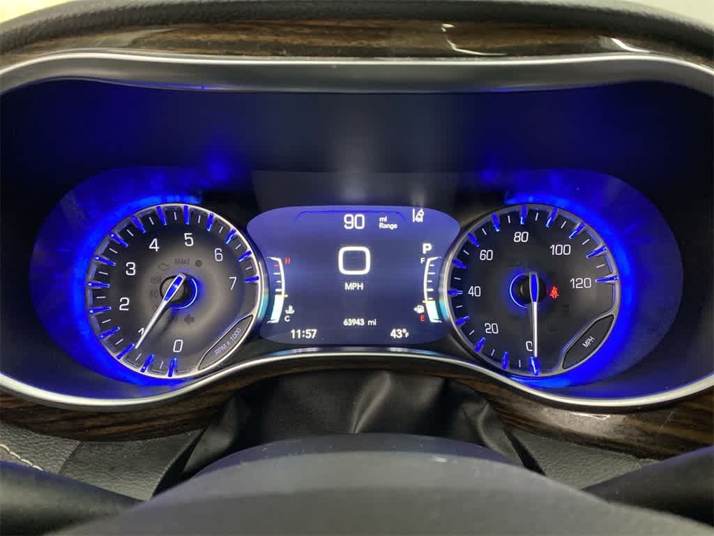 Thumbnail: 2023 Chrysler Pacifica - 28