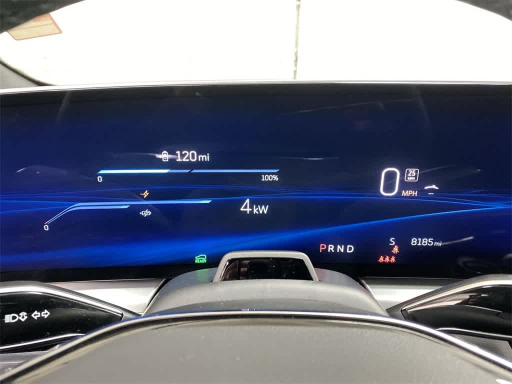 Thumbnail: 2025 Cadillac Lyriq - 27