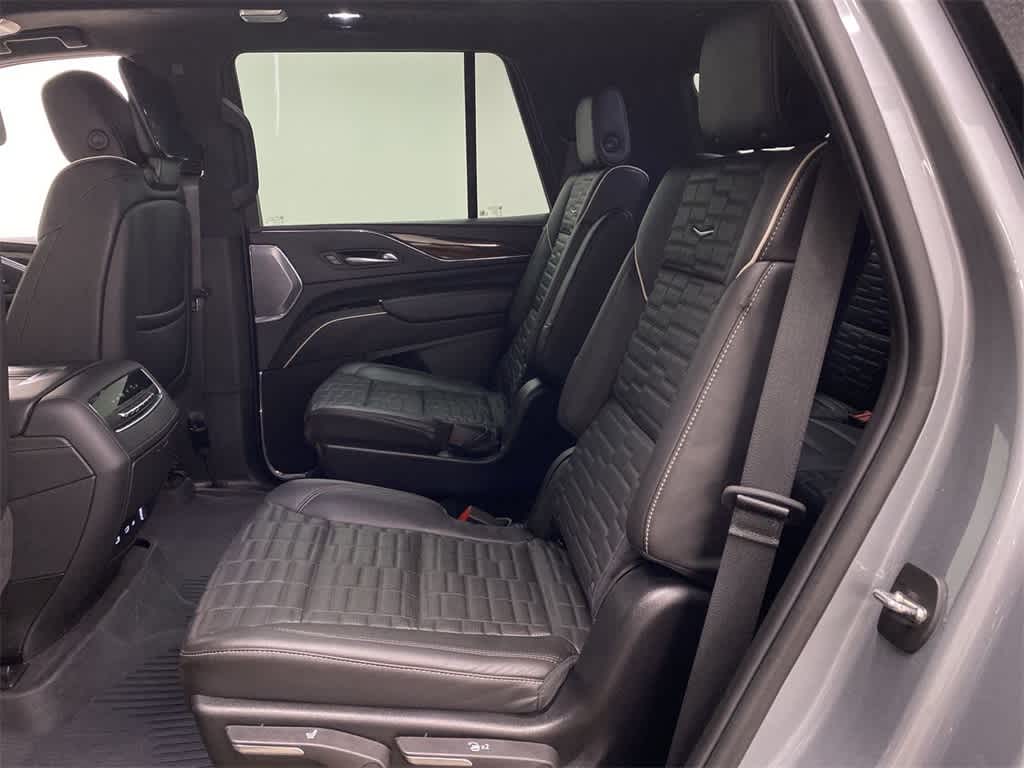 Thumbnail: 2024 Cadillac Escalade - 17