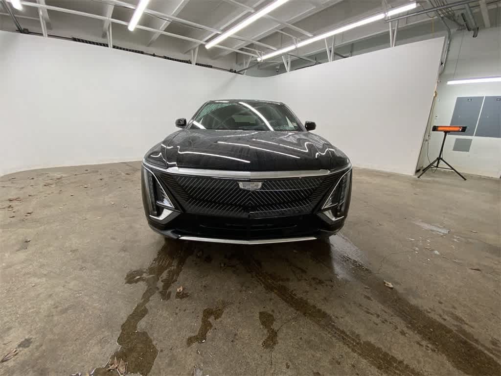 Thumbnail: 2025 Cadillac Lyriq - 9