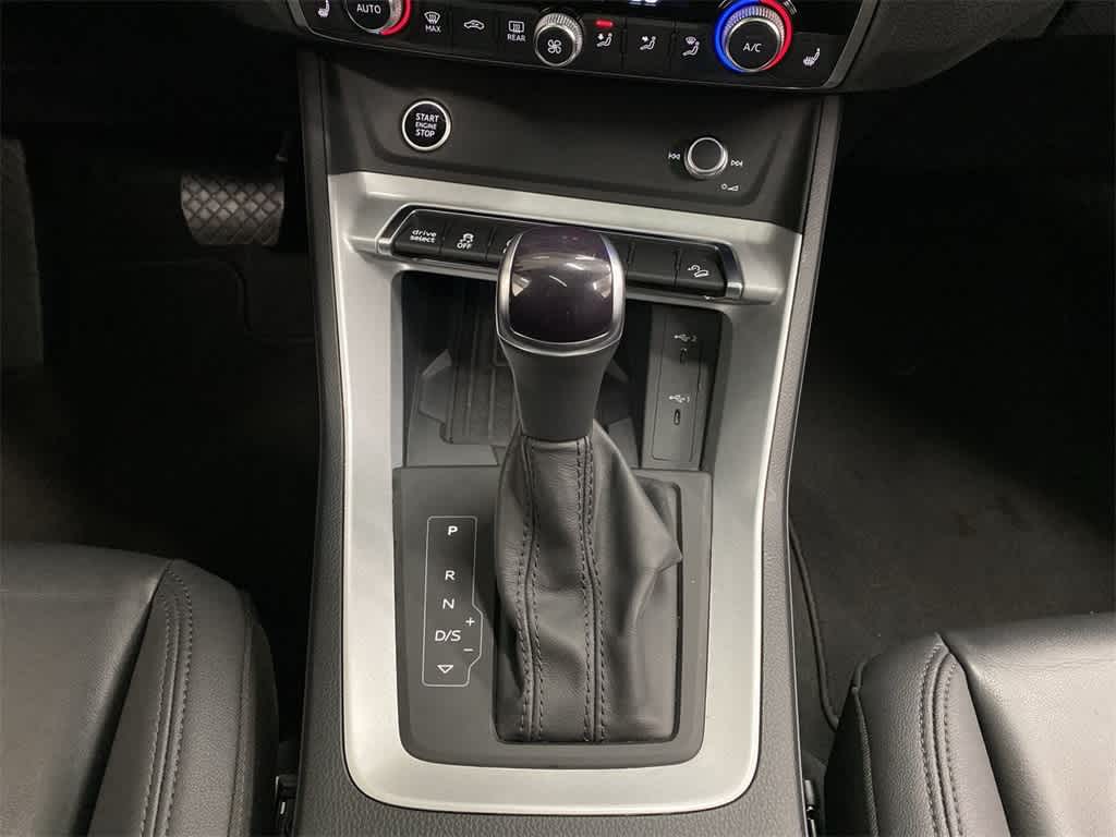 Thumbnail: 2024 Audi Q3 - 27