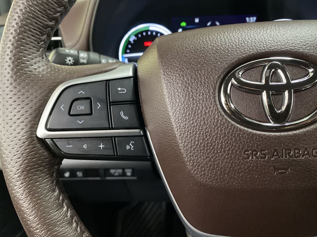 Thumbnail: 2024 Toyota Sienna - 20