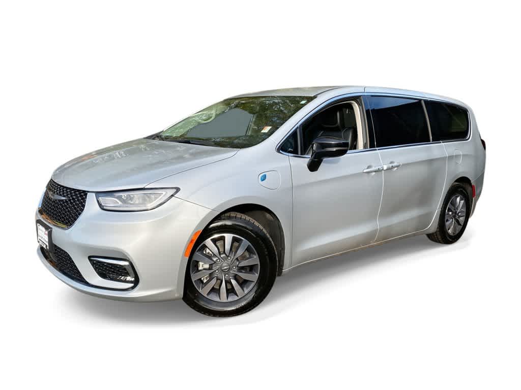 2024 Chrysler Pacifica PHEV