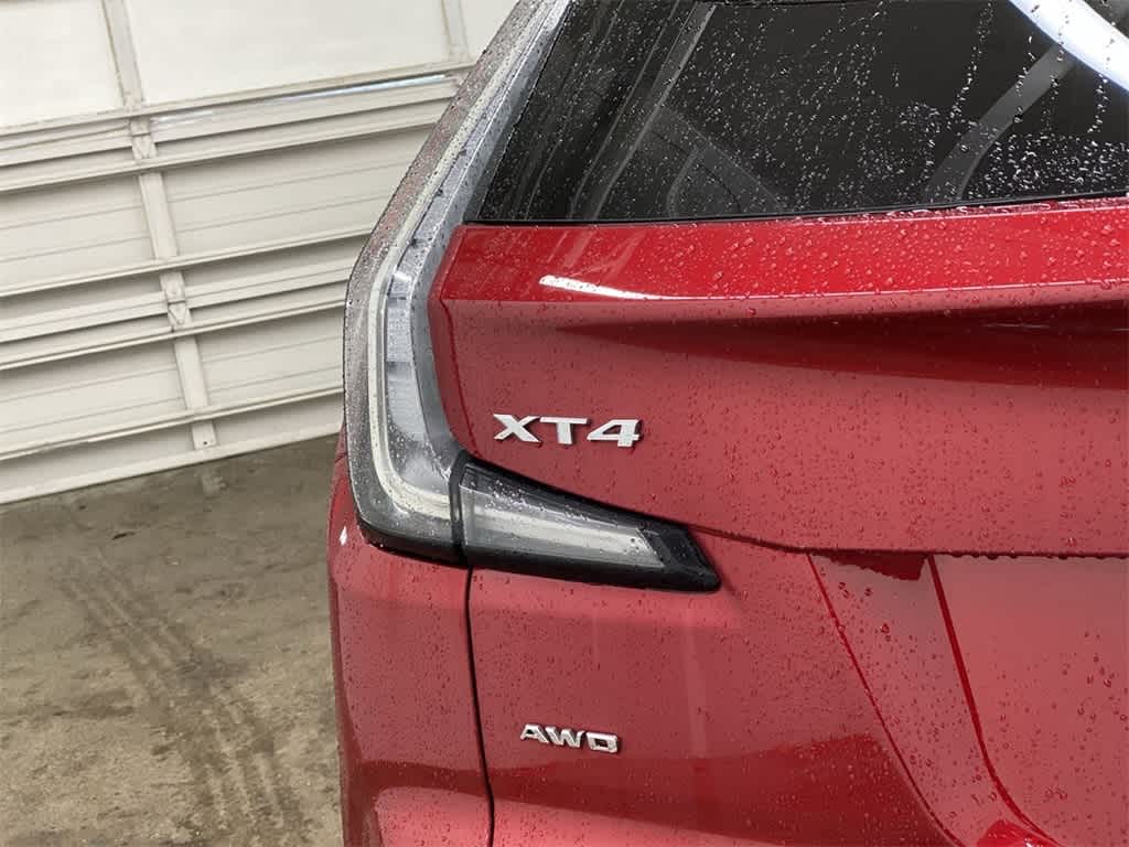 Thumbnail: 2021 Cadillac XT4 - 10