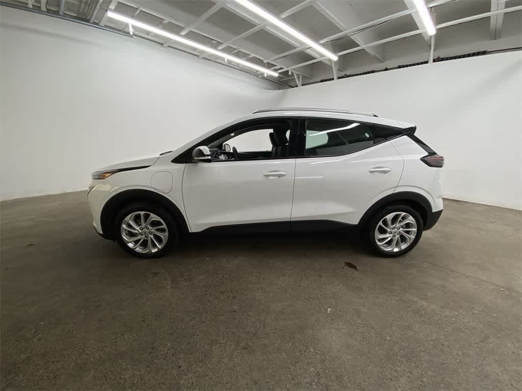 Thumbnail: 2023 Chevrolet Bolt EUV - 3
