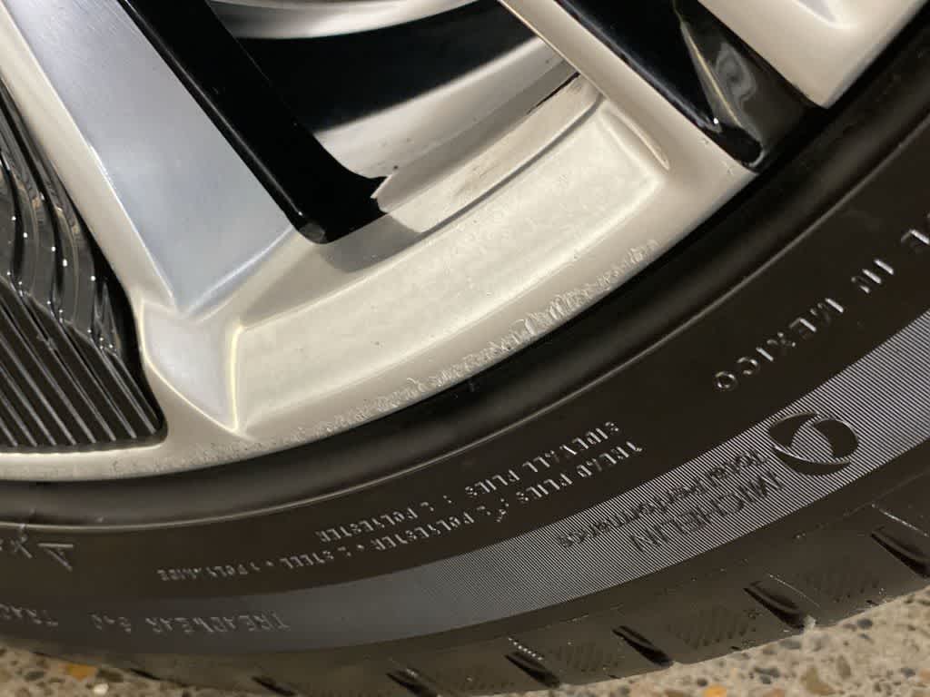 Thumbnail: 2024 Cadillac Lyriq - 31