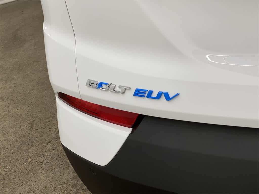 Thumbnail: 2023 Chevrolet Bolt EUV - 10