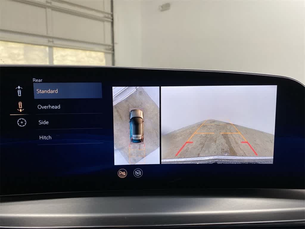 Thumbnail: 2025 Cadillac Lyriq - 25