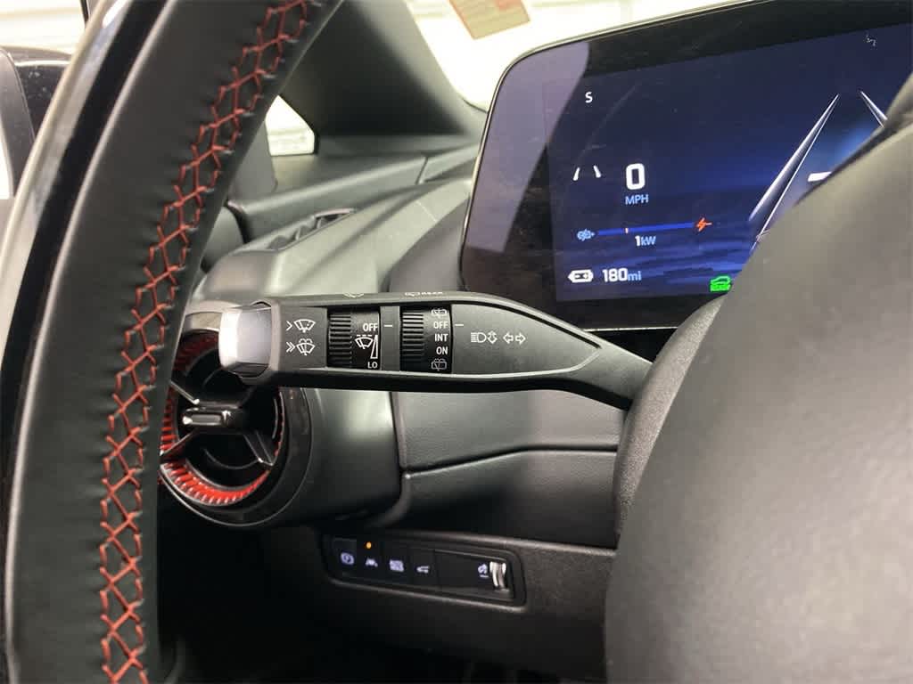 Thumbnail: 2024 Chevrolet Equinox - 24