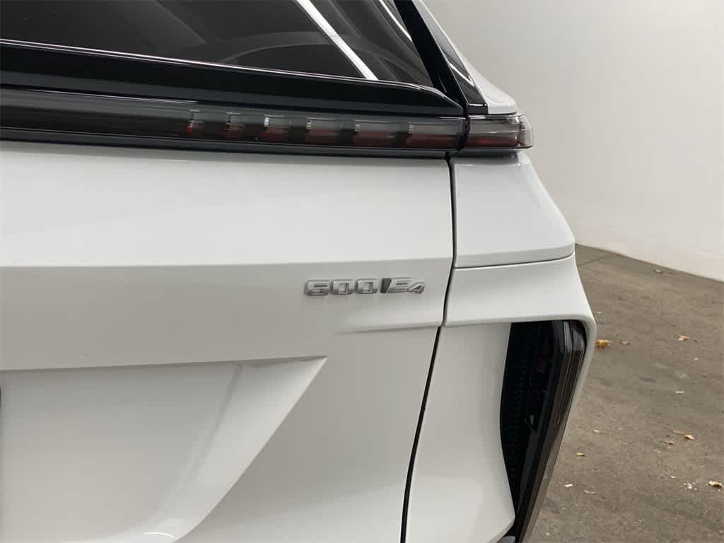 Thumbnail: 2025 Cadillac Lyriq - 11