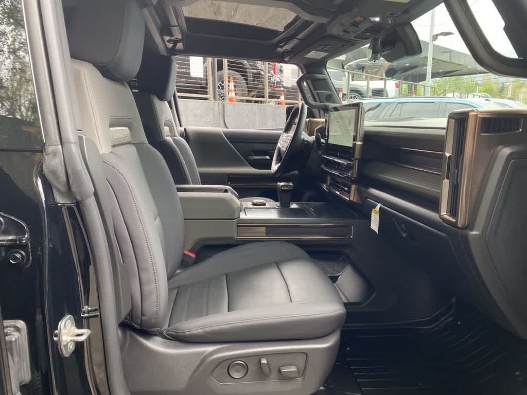 Thumbnail: 2025 GMC Hummer EV - 18