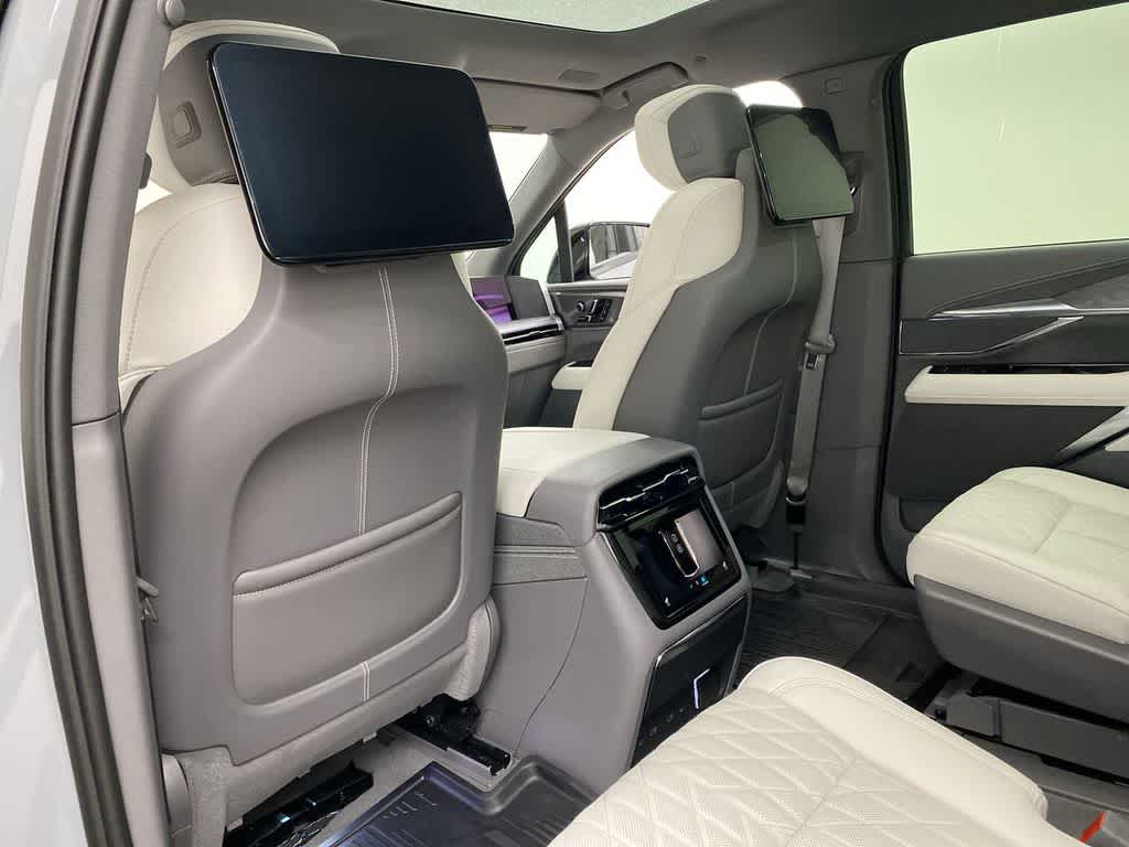 Thumbnail: 2026 Cadillac Escalade IQL - 16