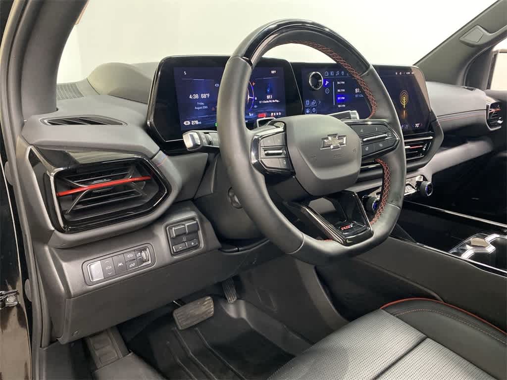 Thumbnail: 2024 Chevrolet Silverado EV - 2