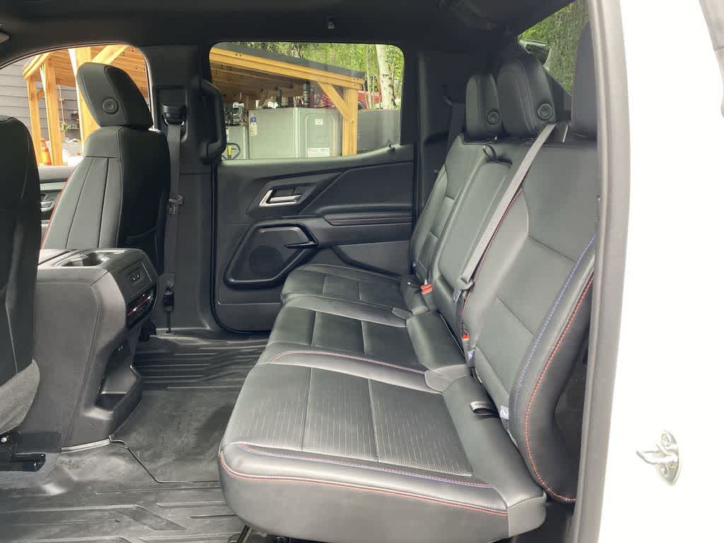 Thumbnail: 2025 Chevrolet Silverado EV - 16