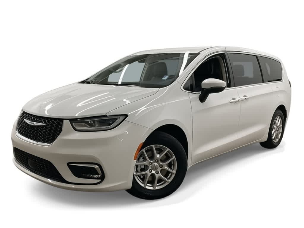 2023 Chrysler Pacifica Touring L -
                  Portland, OR