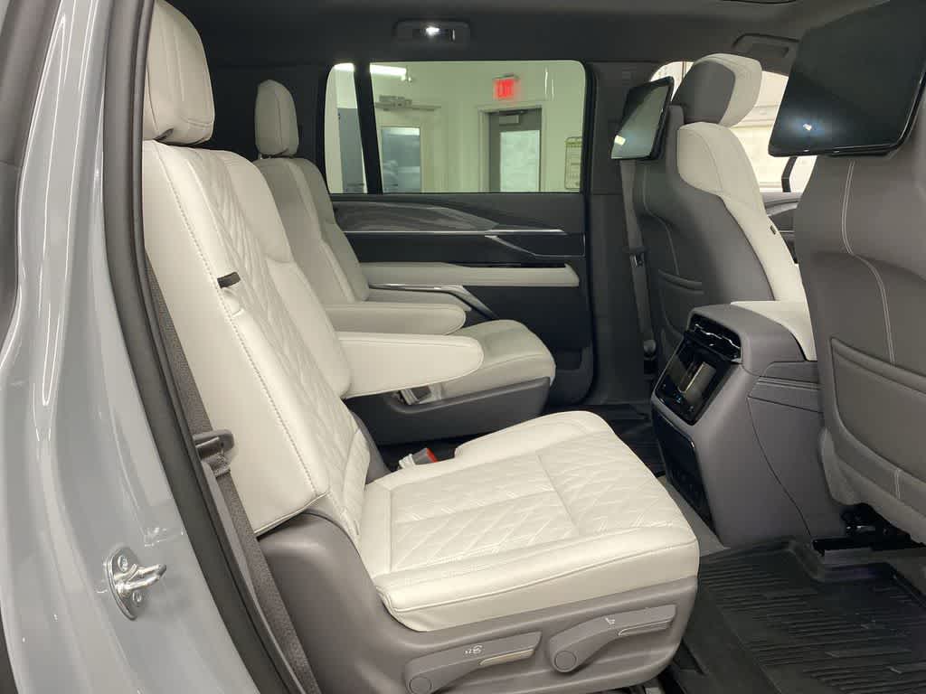 Thumbnail: 2026 Cadillac Escalade IQL - 18