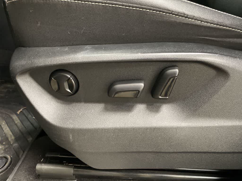 Thumbnail: 2021 Volkswagen Atlas - 15