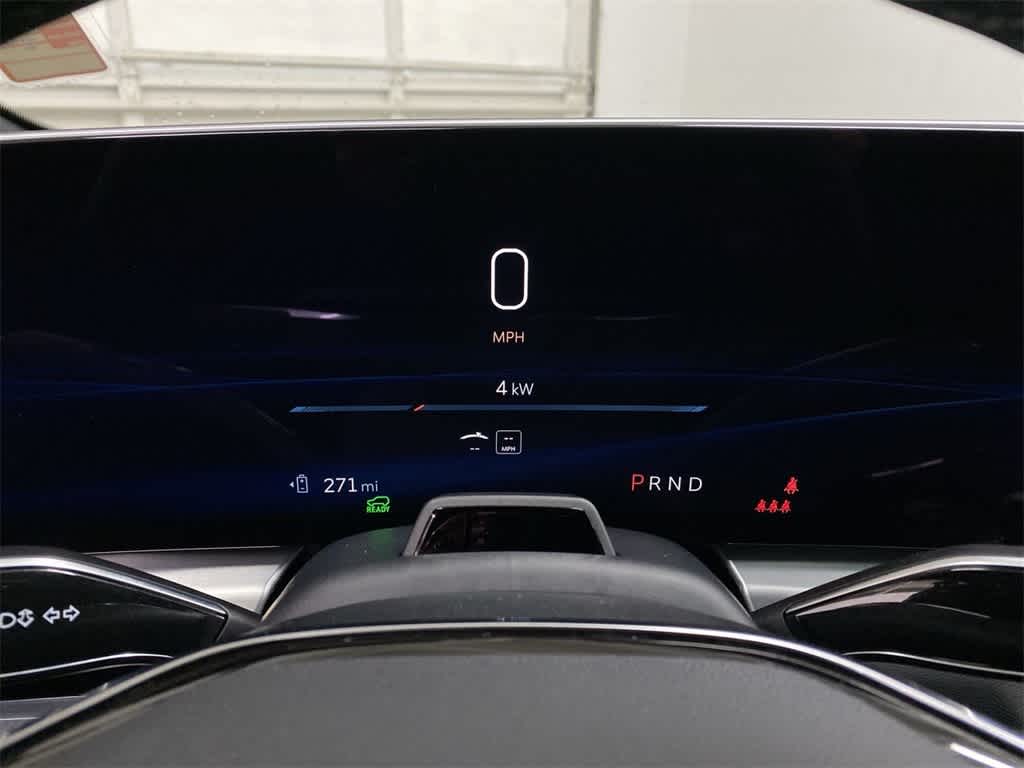 Thumbnail: 2024 Cadillac Lyriq - 28