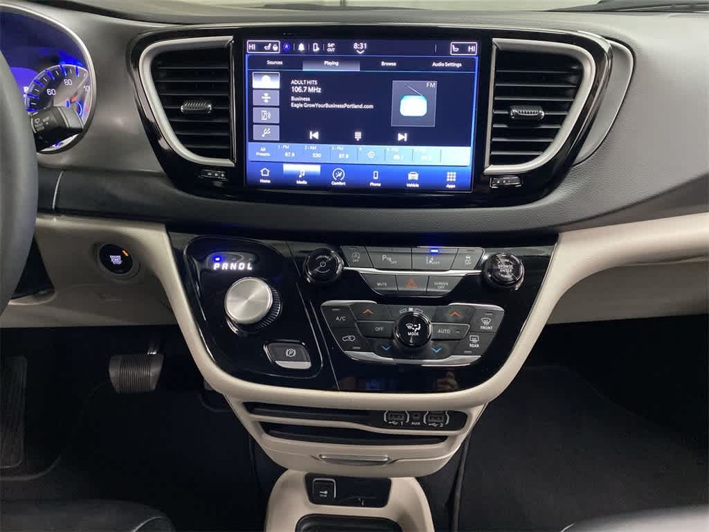 Thumbnail: 2024 Chrysler Pacifica - 25