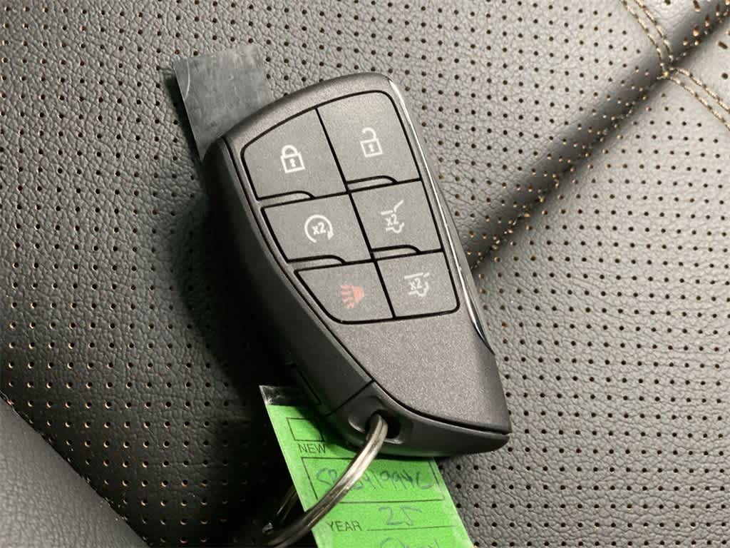 Thumbnail: 2025 Chevrolet Tahoe - 27