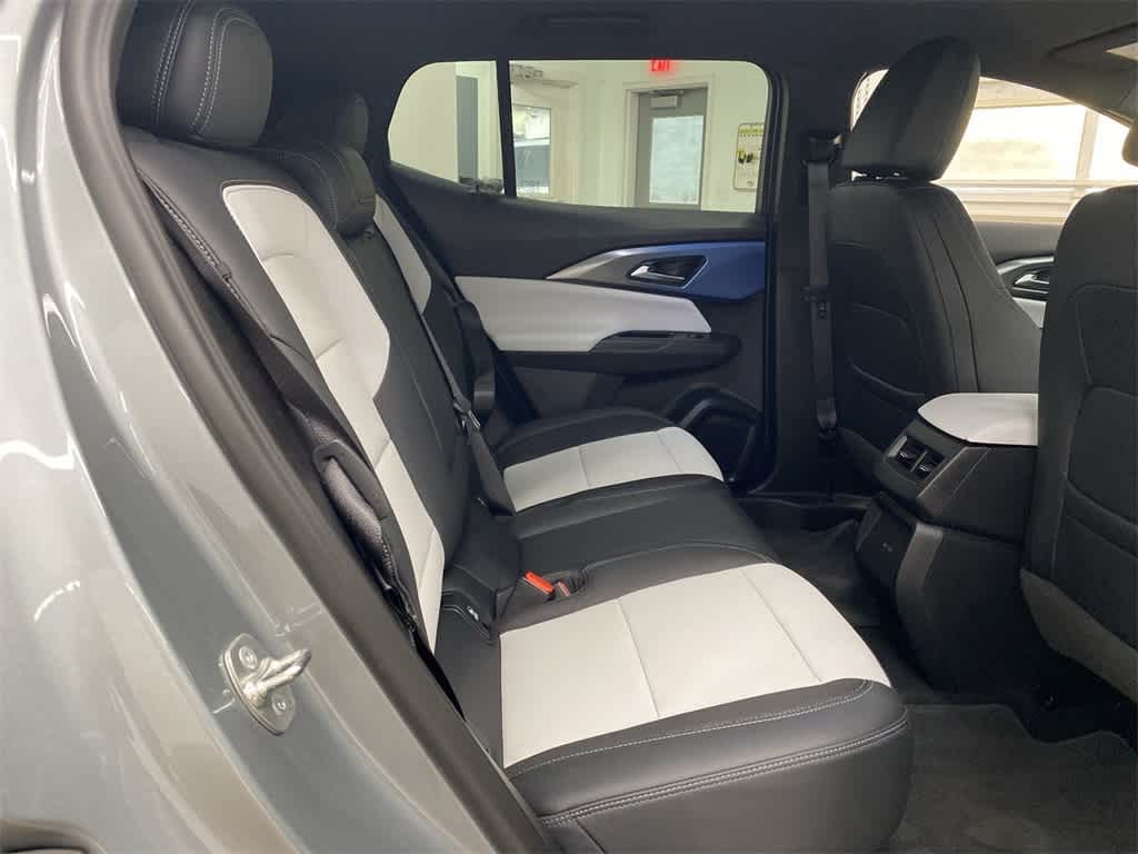 Thumbnail: 2024 Chevrolet Equinox - 18