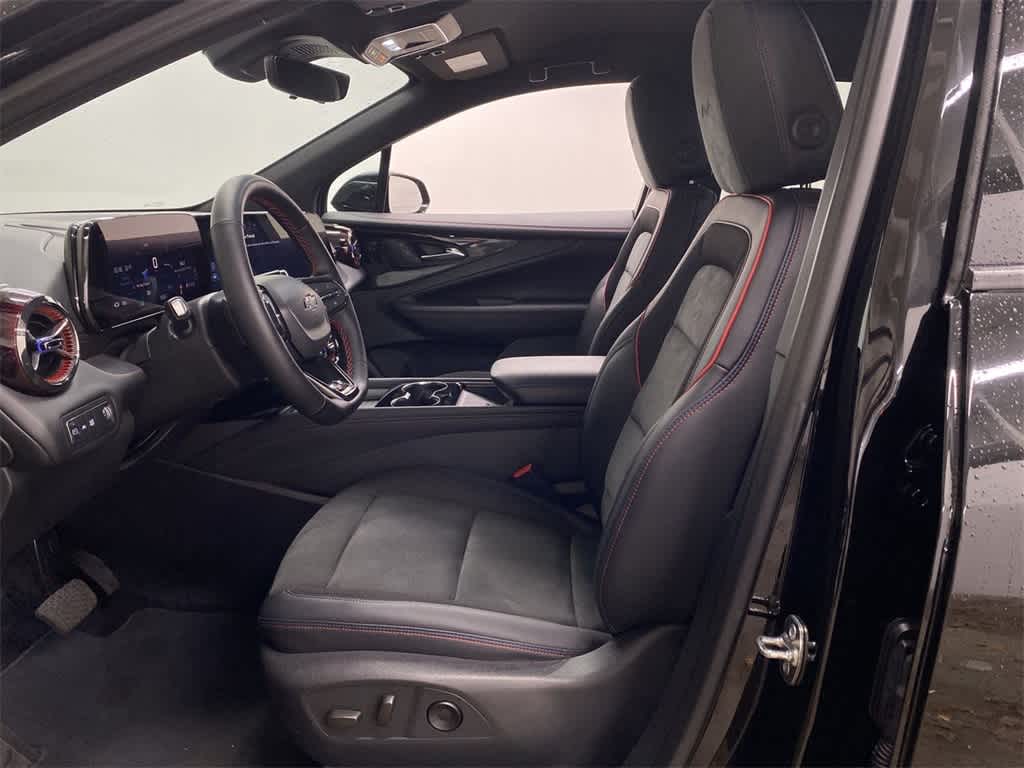 Thumbnail: 2024 Chevrolet Blazer EV - 15